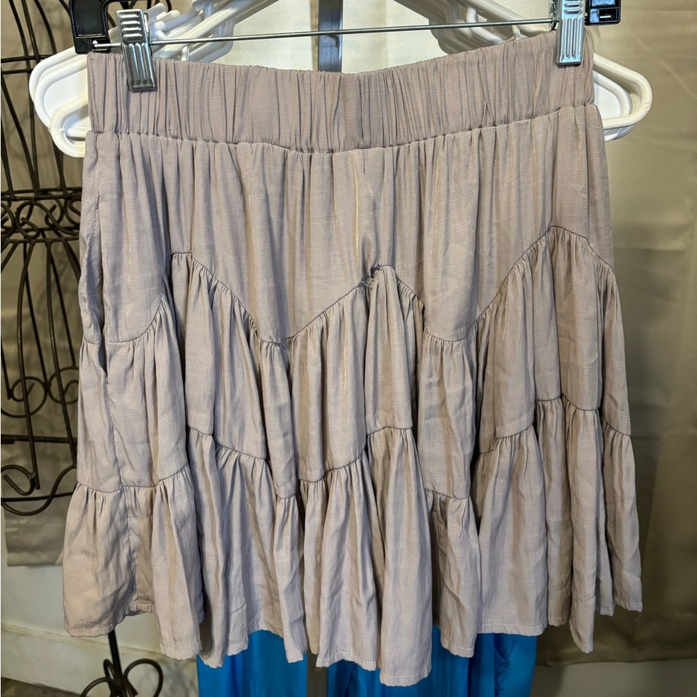 Easel mini skirt with shorts